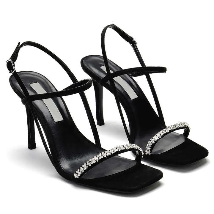 أحذية إسفينية عالية الجودة للنساء - High-quality wedge shoes for women