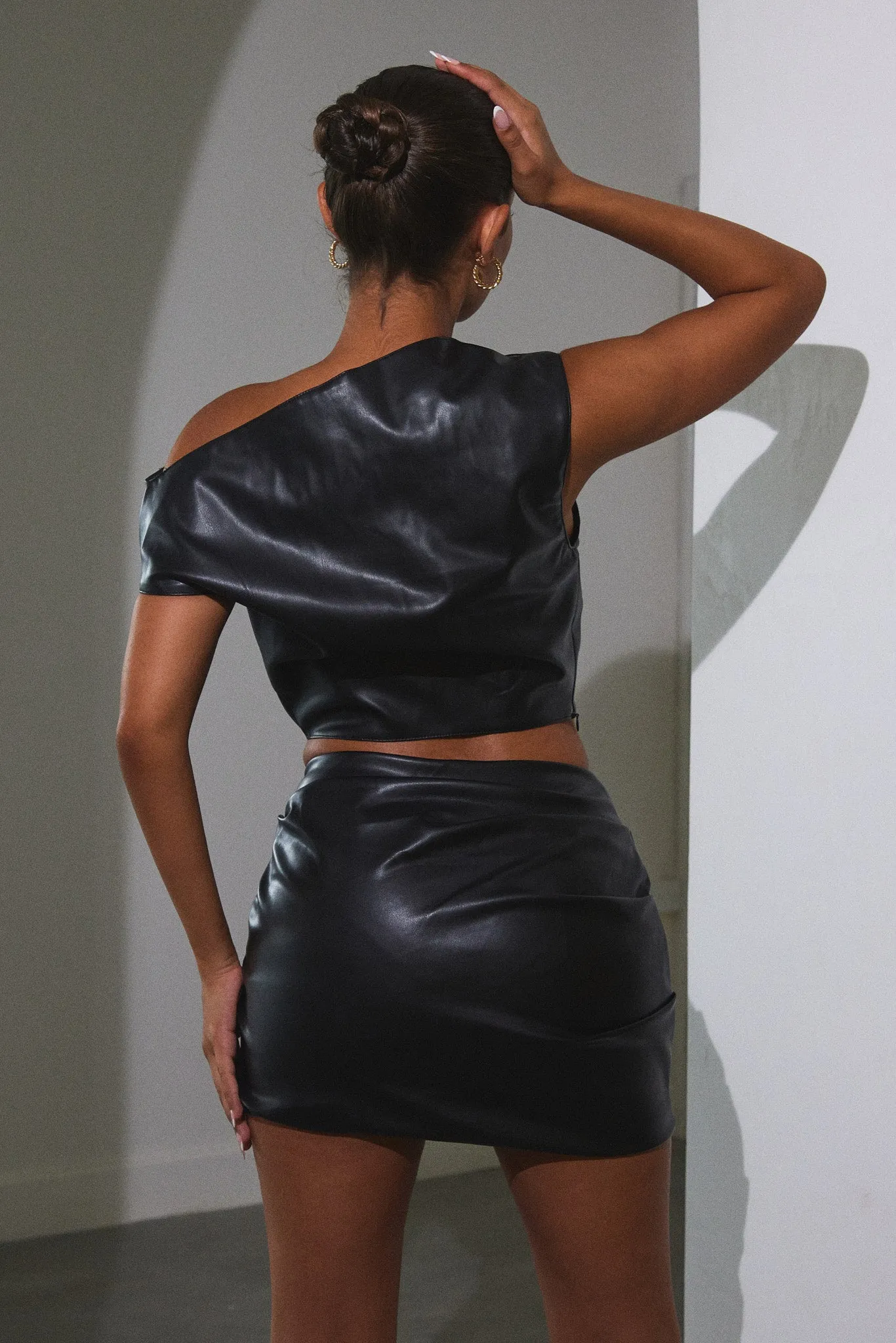 The Leather Drape Set - Black